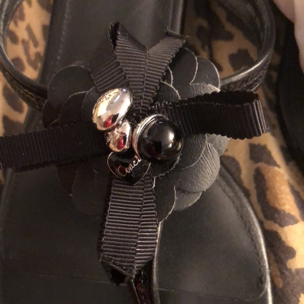 Coach black size 10 patent leather silver embellished details sandals - Picture 13 of 15